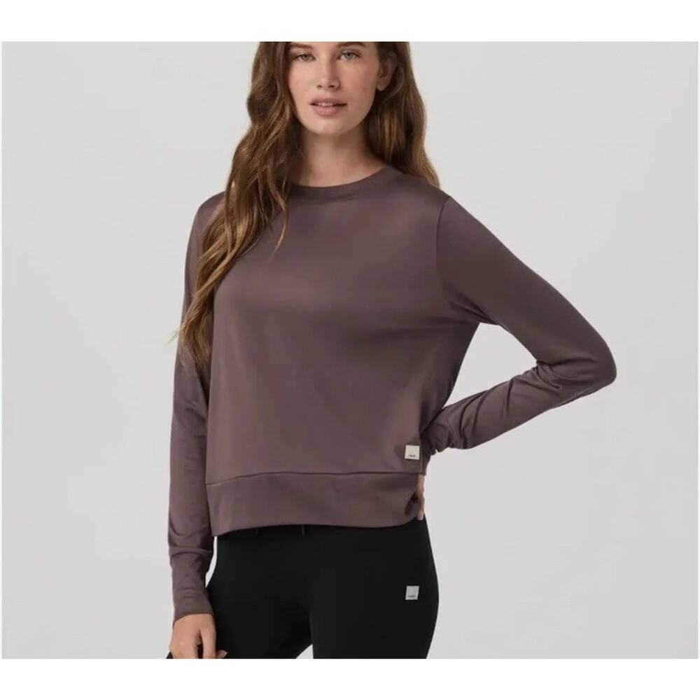 NWT VUORI Daydream Sz M Crew T-Shirt Top Huckleberry